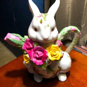 Royal Albert Bunny Tea Pot